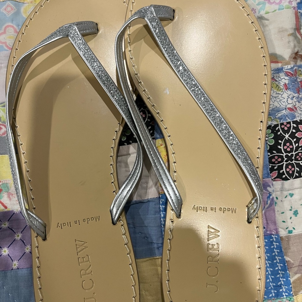 Vineyard Vine - image 1